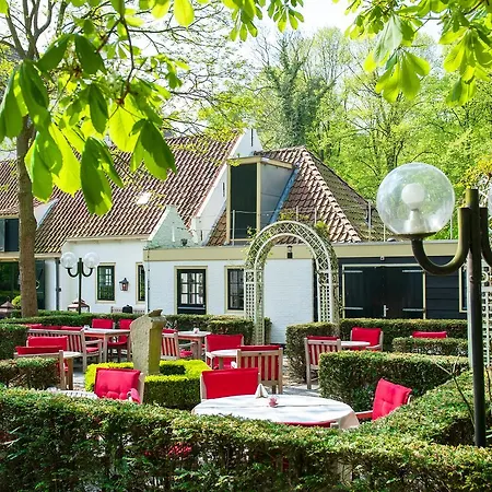 Het Kasteel Van Het Koetshuys * Rhoon