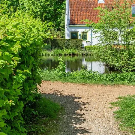 Het Kasteel Van Het Koetshuys *