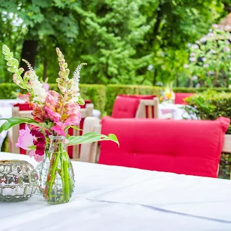 Bed & Breakfast Het Kasteel Van Het Koetshuys