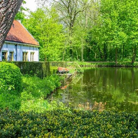 Bed & Breakfast Het Kasteel Van Het Koetshuys
